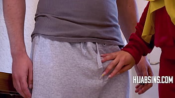 Pelatih Fitness Menggoyang Klien Arab Eksotis