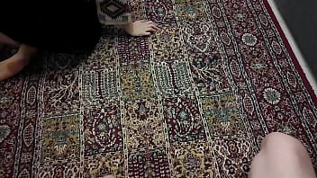 Pespembe Amcığını Sertçe Siktirirken Aldığı Şiddetli Darbelerle Zevkin Doruklarına Fırlıyor