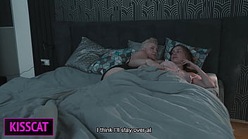 S5e6: Hunny Hanna, Ahli Seks, Nginep Sama Mama Tiri Di Kamar Yang Sama — Sampai Salah Grepe Dan Nafsunya Kebakar?