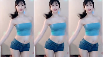Em Gái Trung Hoa Uốn éo Thân Hình Nóng Bỏng Khiến Anh Em Căng Cứng Không Kiềm Chế