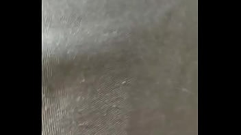 Gadis Tiongkok Melahap Telur Dengan Penuh Nafsu