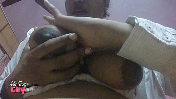 Gadis India Lily Dengan Payudara Montok Dan Menggoda