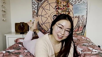 Gadis Tionghoa Imut Ini Sangat Antusias Saat Membuat Video Masturbasi Untuk Kami