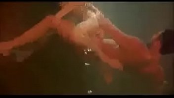 Tubuh Seksi Gadis Oriental Yang Menggoda