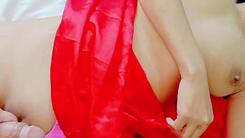 Ibu Tiri Genit Dalam Saree Merah Menggodaku Dengan Bicara Kotor Hindi
