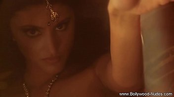 Pacar India Perempuanku Berani Telanjang Bulat