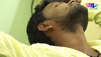 Gairah Tersembunyi Ibu Rumah Tangga India Dengan Tukang Kode