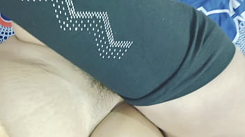 Pembantu India Digituhin Majikan Di Dapur, Bokongnya Dihajar Ganas