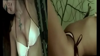 Gadis India Seksi Dengan Payudara Besar Dan Panas