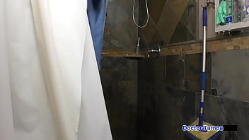 Malam Panas Di Tampa Dengan Mina Moon Yang Menggoda