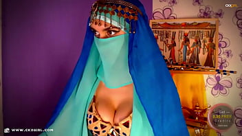 Gadis Muslim Berhijab Siap Menggoda Di Webcam | Ayo Tonton Dan Nikmati Sensasinya Sekarang Juga!