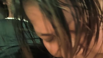 Ibu Jomblo Kesal Karena Tak Diberi Susu Hangat Untuk Ditelannya, Benar-benar Jalang