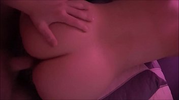 Ibu Tiri Dan Anak Tirinya Bersiap-siap Untuk Tidur – Brianna Beach – Ibu Yang Didahulukan – Cuplikan