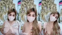 Mamih Gatel Baju Tipis Remas Payudara Gede