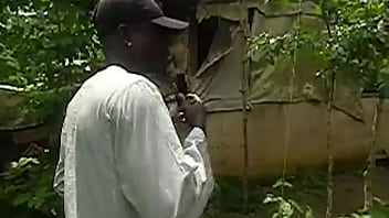 Dia Menangkapku Ngentot Adik Tiriku Di Rumah Nenek Tiriku, Lalu Bergabung Dalam Pesta Mesum Kami, Adegan Panas Di Afrika Bagian 2