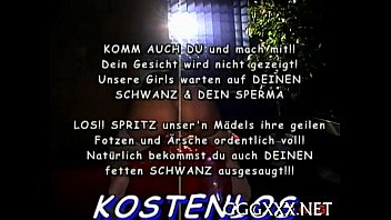 Gadis Oriental Menggoda Dipuaskan Dengan Pancaran Sperma