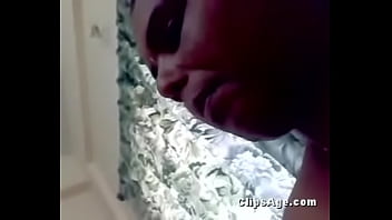 Desi Randi Ngehis Kontak Kliennya Yang Gede Banget