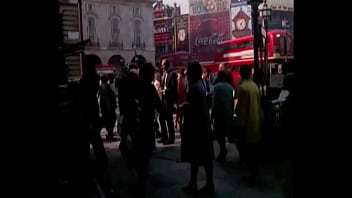 Ibu Tiri Tua Yang Menggoda