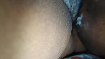 Cukur Bulu Memek Istri Desi Yang Menggairahkan Oleh Suami