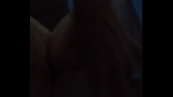 Kinzy Jo Mengisap Kontol Lalu Menunduk Untuk Ditusuk