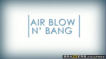 Brazzers – B. Got Boobs – (ivy Rose, Mike Mancini) – Tiup Dan Hantam Di Udara