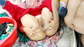 Membantu Adik Tiri Mencuci Pakaian Dengan Imbalan Seks Anal Dan Suara Mesra Dalam Bahasa Hindi
