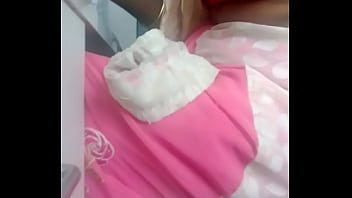 Pembantu Kantor Desi Yang Menggoda