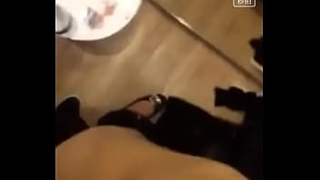 Kamar Ganti Uniqlo Sanlitun Yang Menggoda