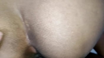 अकेले में सेक्सी वीडियो देखते हुए अंकल ने जबरदस्ती मेरी चुदाई की