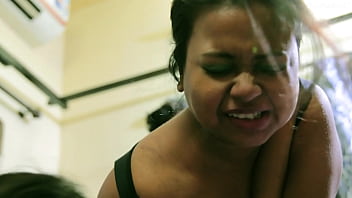 Kekasih India Menggila, Ngentot Pacar Dan Adiknya Sekaligus! Adegan Ranjang Tiga Dengan Suara Hindi Yang Jelas