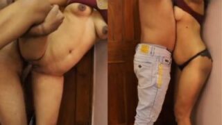 Bibi Desi Puaskan Kemaluannya Dengan Tukang Antar