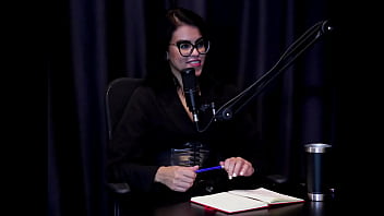 Dari Teman Didorong Rekam, Ibu Selalu Dukung, Pria Suka Perempuan Berambut Merah, Ingin Lebih Banyak Seks Anal, Sampai Yang Terkenal Itu… – Carla Santos (tonton Di: Sheer/red)