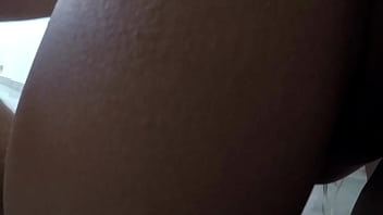 Gairah Terlarang: Adik Tiriku Menggoda Dalam Petualangan Liar!