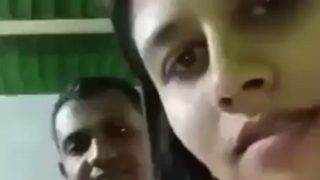 Malam-malam Panas Pasangan India Di Ranjang Bulan Madu