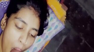 Mengisap Kontol Besar Pacarku Untuk Pertama Kali Lalu Ditiduri Habis-habisan