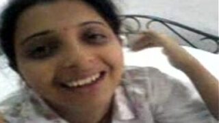 Pasangan India Bercinta Panas Di Kamar Hotel Saat Liburan