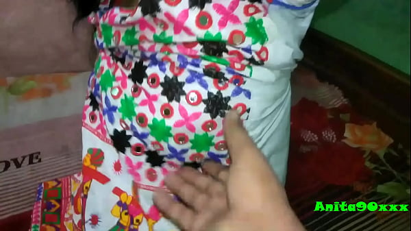 Gadis Berdarah Panas India Menggoda Dengan Gaun Rajasthan, Bergema Dalam Rintihan Bahasa Hindi