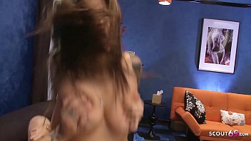 Tayangan Jalanan Asia: Klien Menggila Tanpa Kondom