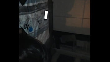 Gadis Berdarah Afrika Dengan Payudara Montok Yang Mahir Mengulum Kemaluan Pria