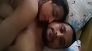 Cowok Andhra Ngentot Adik Cewek Temannya Dalam Video Porno Telugu