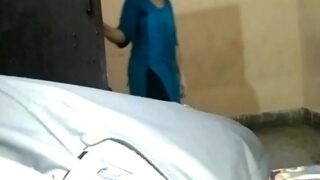 Kakak Ipar Yang Menggoda Memberikan Bantuan Spesial Untuk Adik Ipar Dalam Video Panas