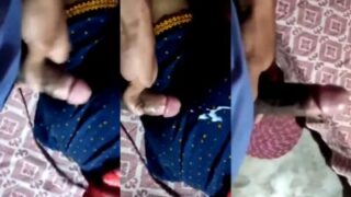 Video Mesum Lokal Cowok Tebar Sperma Di Pantat Ibu Tirinya
