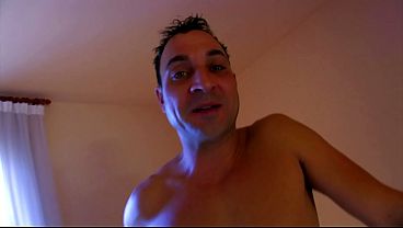 Ibu Berlekuk-lekuk Menunggangi Batang Kejantanan