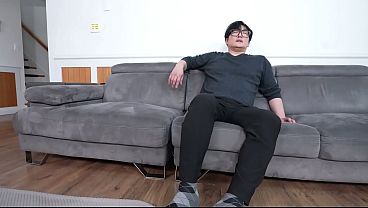 Kisah Mesum Pembantu Seksi Berpayudara Besar Yang Tak Pernah Puas