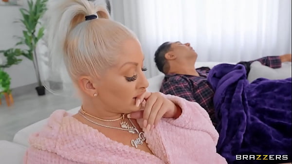 Diperkosa Saat Menginap