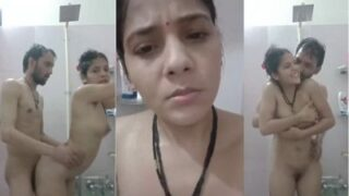 Bokep India Panas Bhabhi Dan Devar Bercinta Di Kamar Mandi