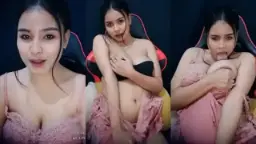 Kigkin Marcha Cantik Remas Payudara Sambil Mengerang Mesra