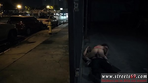 Remaja Arab Pertama Kali Ngesex, Cowok Memang Suka Cewek Berkacamata Yang Seksi