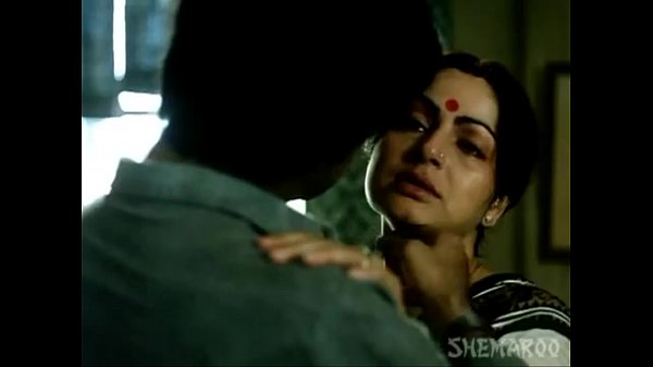 Adegan Mesra Rakhee Di Film Paroma – Sensual Dan Menggoda