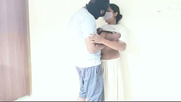 Adik Tiriku Yang Panas Pengen Digituin Pake Kontol Gede Di Lubang Sempitnya